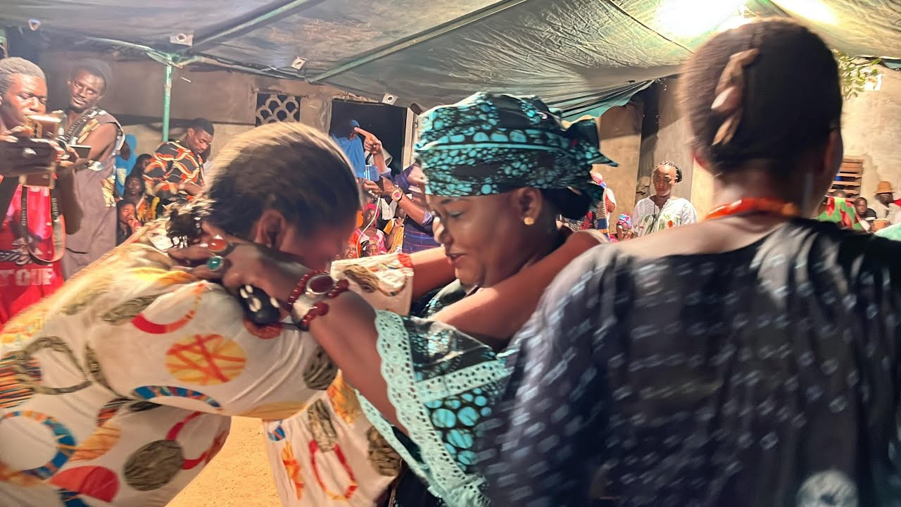 À La Demande des Fans Mame Leuk Daour Mbaye... Awa Fall #fypシ゚viralシ2024 #culture #ndeup ❤️‍🔥❤️❤️