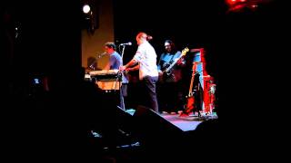 Yo La Tengo - &quot;Saturday&quot; (live at Mr Smalls - 2/5/11)