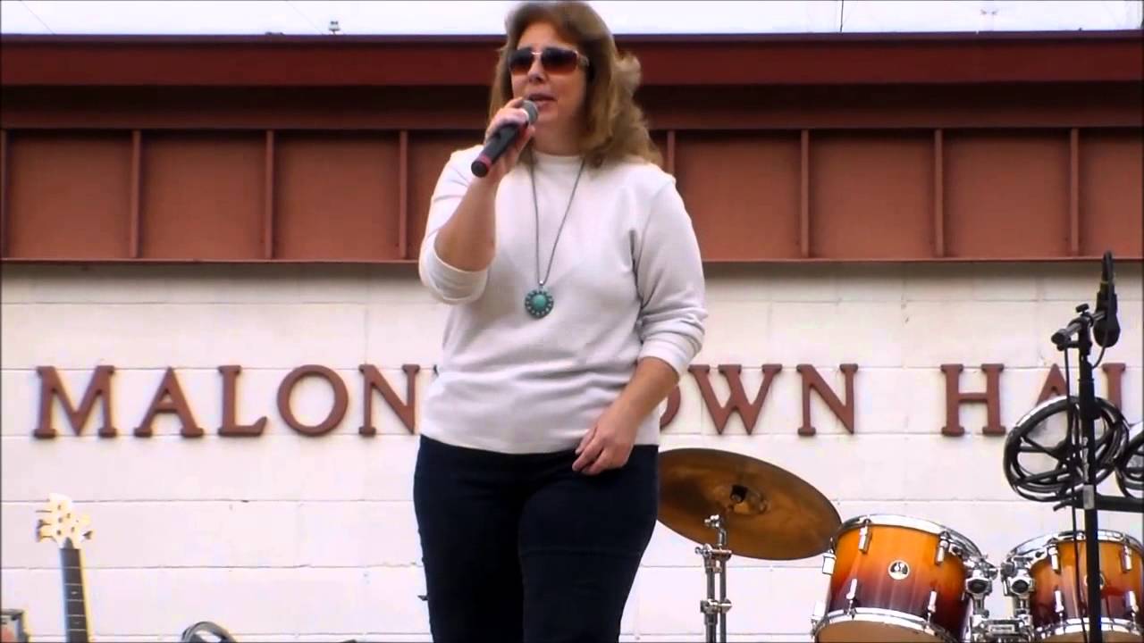 Pam Jackson"Listen To A Country Song" YouTube