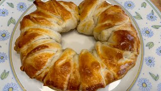 STUFFED PASTRY WHEEL by Betty and Marco  Quick and easy recipe