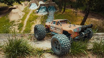 ARRMA OUTCAST 4S BLX - Dirtpark Bash