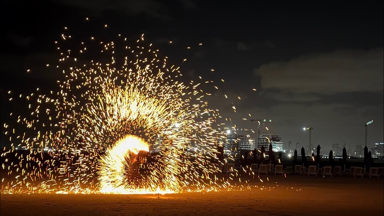 🇦🇪 Fireshow at Centara Mirage Beach Resort Dubai 