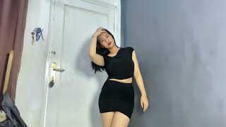 Download lagu I WANT TO TRY THIS SABRINA CROPTOP WITH A MINI SKIRT