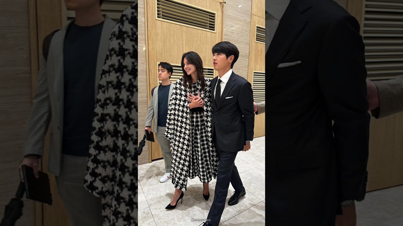 Song Joong Ki and his wife Katy in his sister's wedding ceremony #sjk