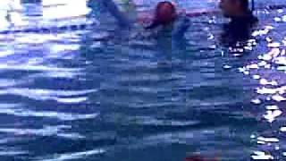 20101223111 Minha Learning To Swim Part 5