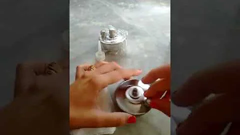 Qual álcool usar na lamparina odontológica?