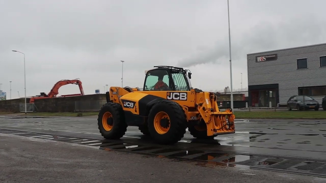 BS20 JCB 550 T 80; year 2014
