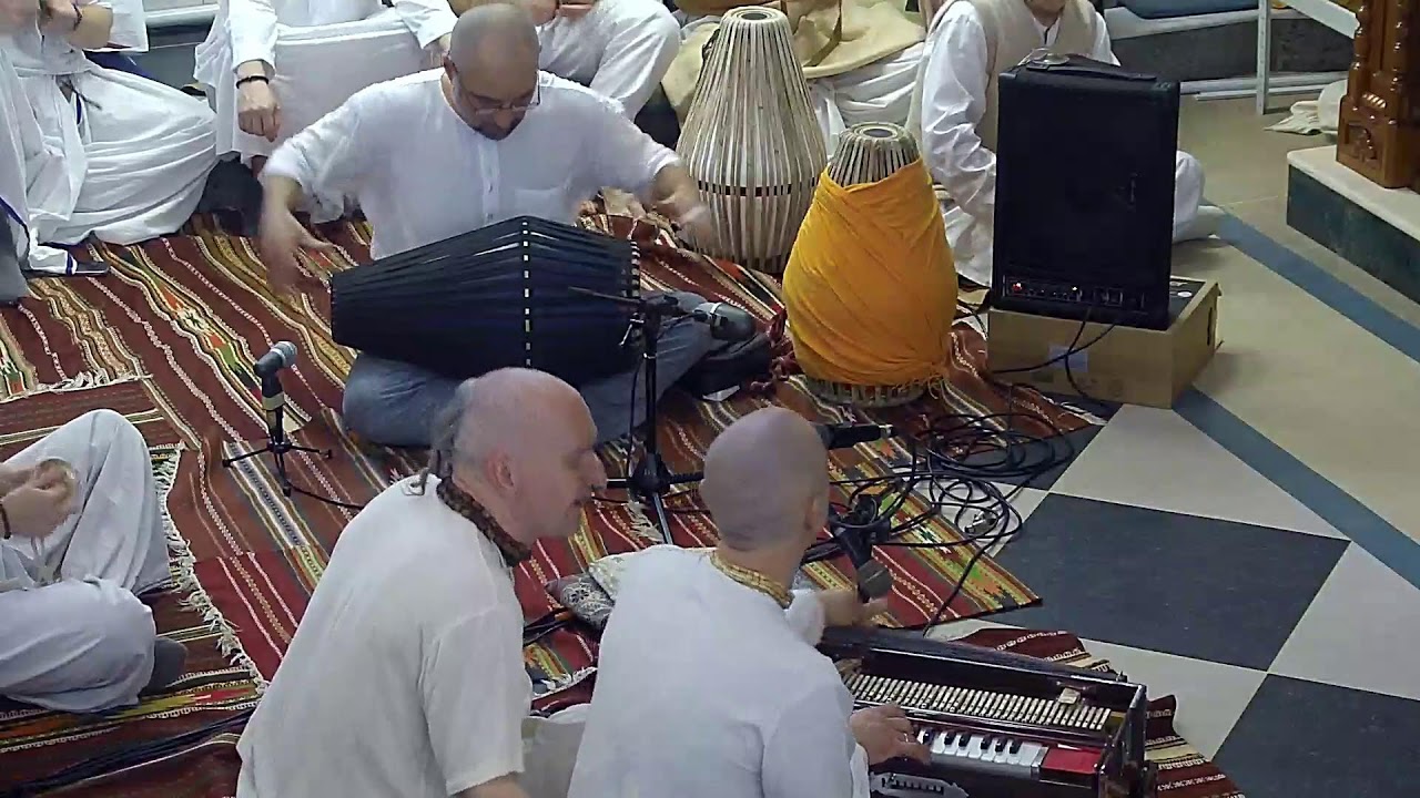 2026.03.03 15:30 Абгішека Й.М. Дулал Чандра пр Abhisheka (Gaura Purnima 2026)