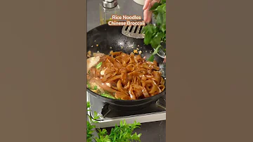 Cooking Up A Storm How To Make Delicious Pad See Ew Recipe Cooking Thaifood 