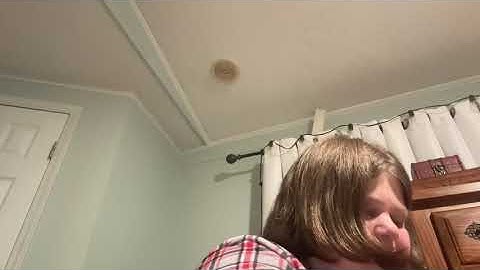 telling you how I made homemade catnip spray ￼