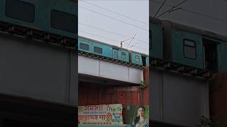 jammutawi se Sealdah ko jane wali hamsafar express #viral #train