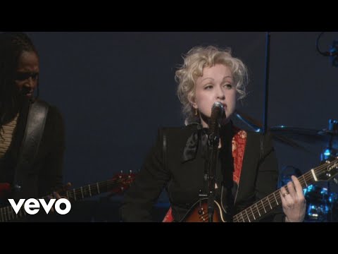 Cyndi Lauper - Walk On By