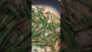 string beans with spicy century tuna