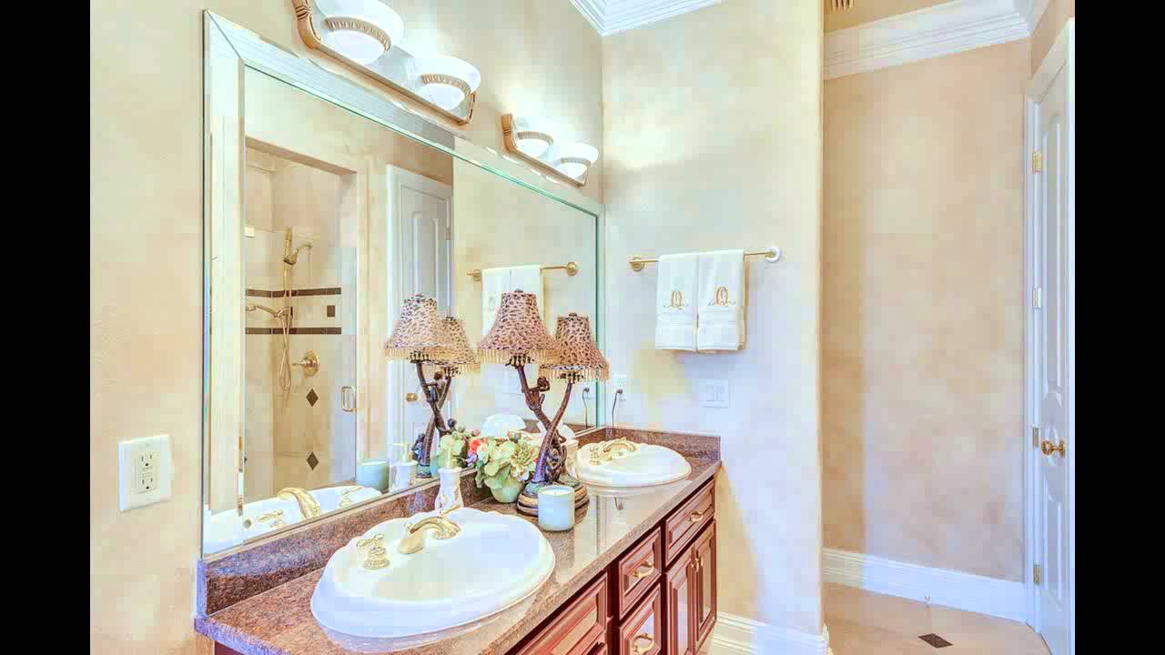 4754 Ocean Boulevard branded)