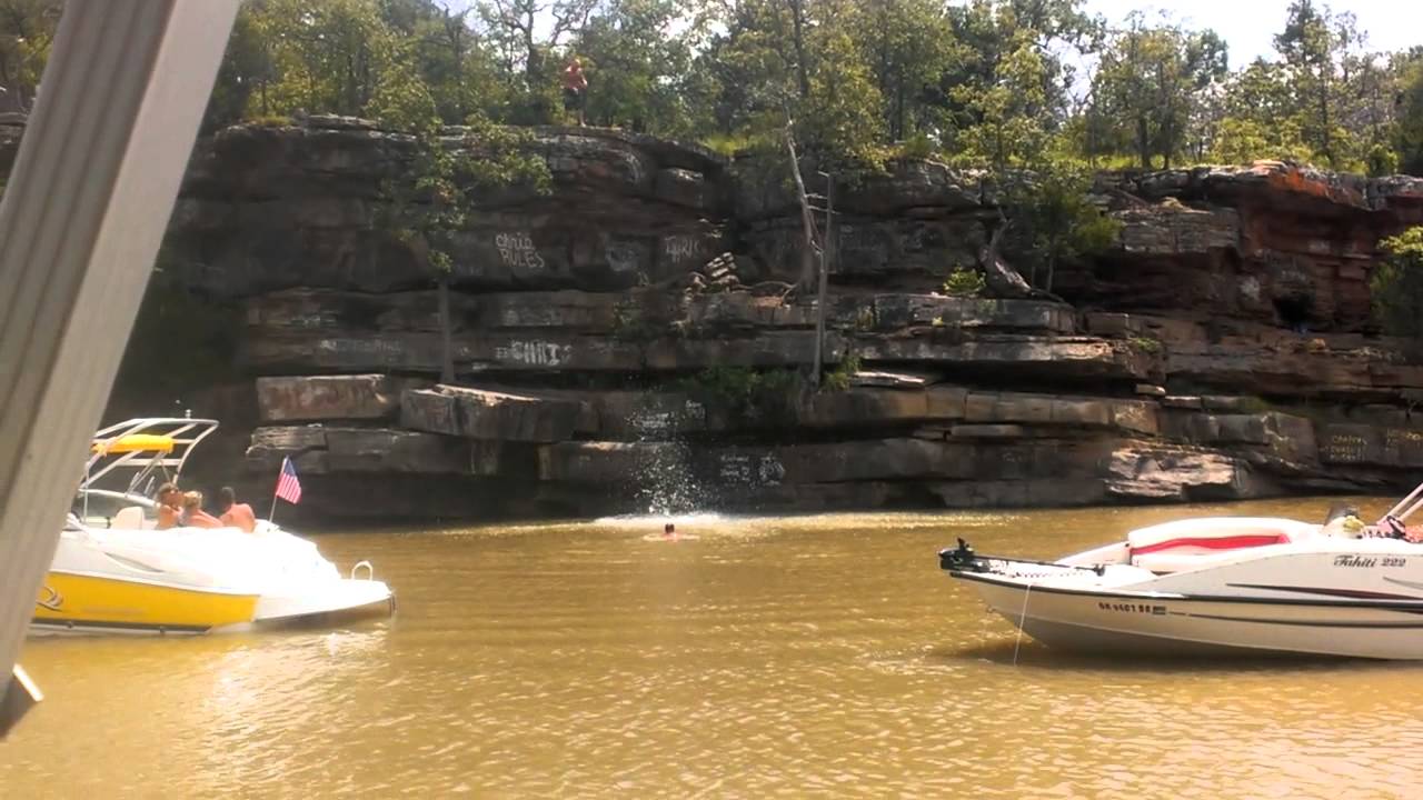 5 yearold boy jumps of Eufaula cliff 40+ ft YouTube
