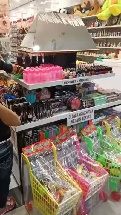 Lagi antar istri belanja