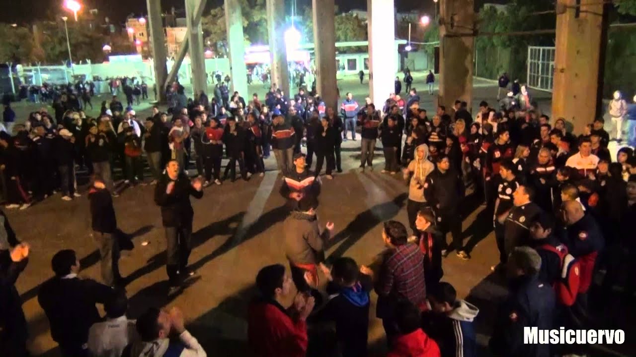 San Lorenzo 2 Velez 3 Cancion nueva. Somos de un barrio distinto..