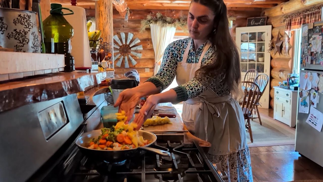 Slow Living Country Kitchen: Cozy & Creamy Vegetable Korma