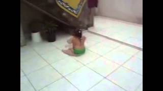 Harlem Shake Baby