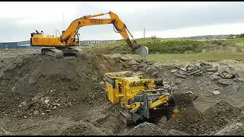 Keestrack R3 impact crusher working in Canada