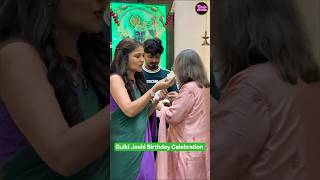 Gulki Joshi celebrating her birthday on set! 🎂 #gulkijoshi #shortsvideo
