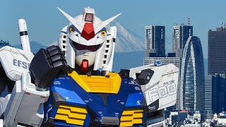 EL IMPRESIONANTE ROBOT GUNDAM RX-78F00 QUE ALUCINA EN UN MUELLE DE JAPÓN