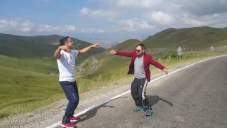 Tortum Un Eymeleri Atım Arap Oynarken Resimi