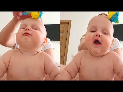 Try Not To Laugh 2023 : Reaction Baby's Funny when Massaging Head | Juut Smile