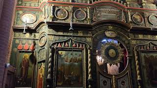 Невероятное песнопение в храме Василия Блаженного, в Москве.