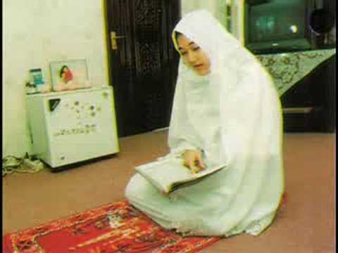 Nike Ardilla Meraih Rembulan