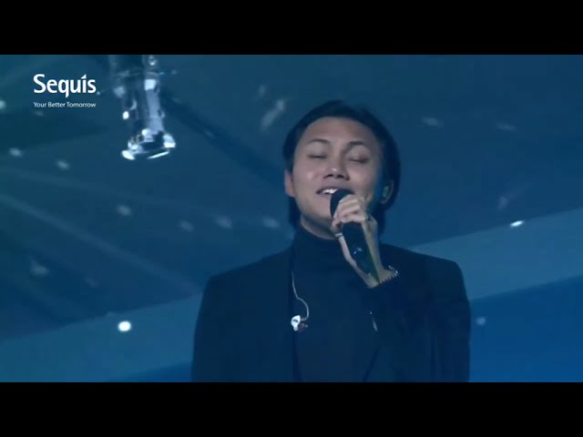 Rizky Febian - Hingga Tua Bersama (Live Performance at Sequis Life Grand Annual Award Dinner 2022) class=