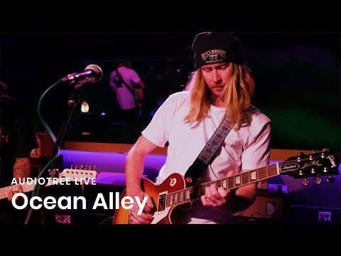 Ocean Alley - Knees | Audiotree Live