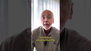 A Sala de Reunião Real vs Ficção