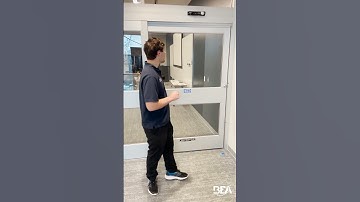 Red blinking LED and "TEST" message on IXIO or ULTIMO prior to door closing