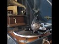 灰田 勝彦 ♪花の街♪ 1942年 78rpm record. Columbia Model No G ー 241 phonograph