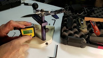 Nirk Tighe Sharpened on The ViperSharp Sharpening a Recurve