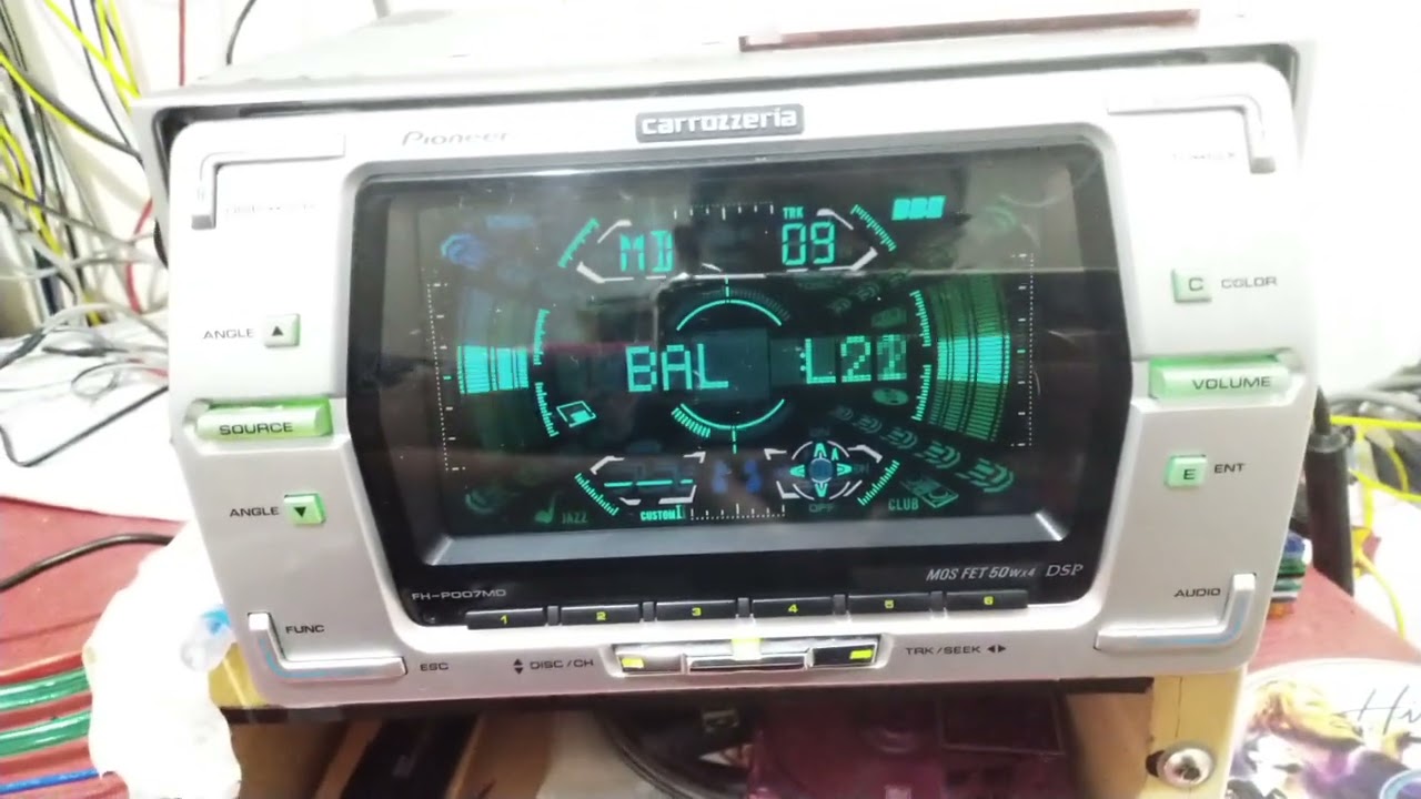 Kenwood KAC-823 three Channel Old School Amplifier - YouTube