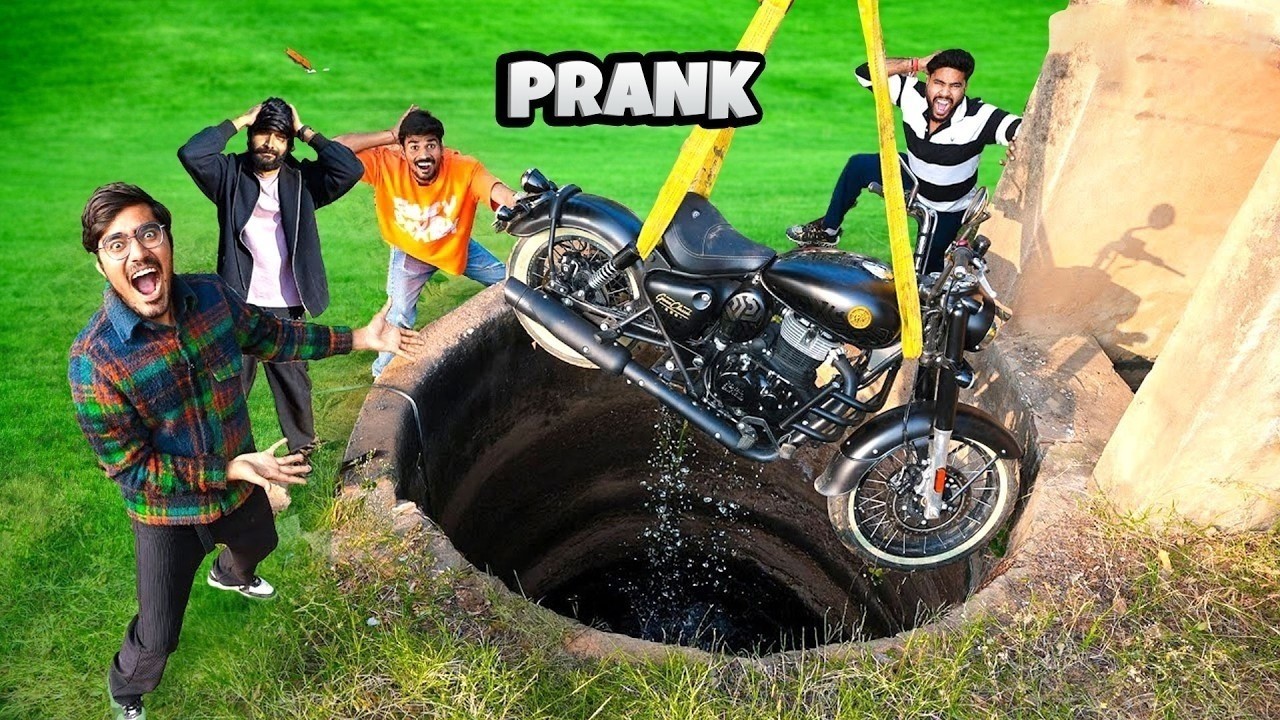 Putting Kartar Royal Enfield Bike In Well Prank  करतार की बाइक को कुएं में उतार दिया   Crazy XYZ