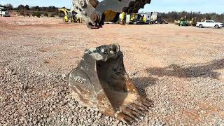 How To Use JCB - TAG Excavator Hydraulic Quick Attach