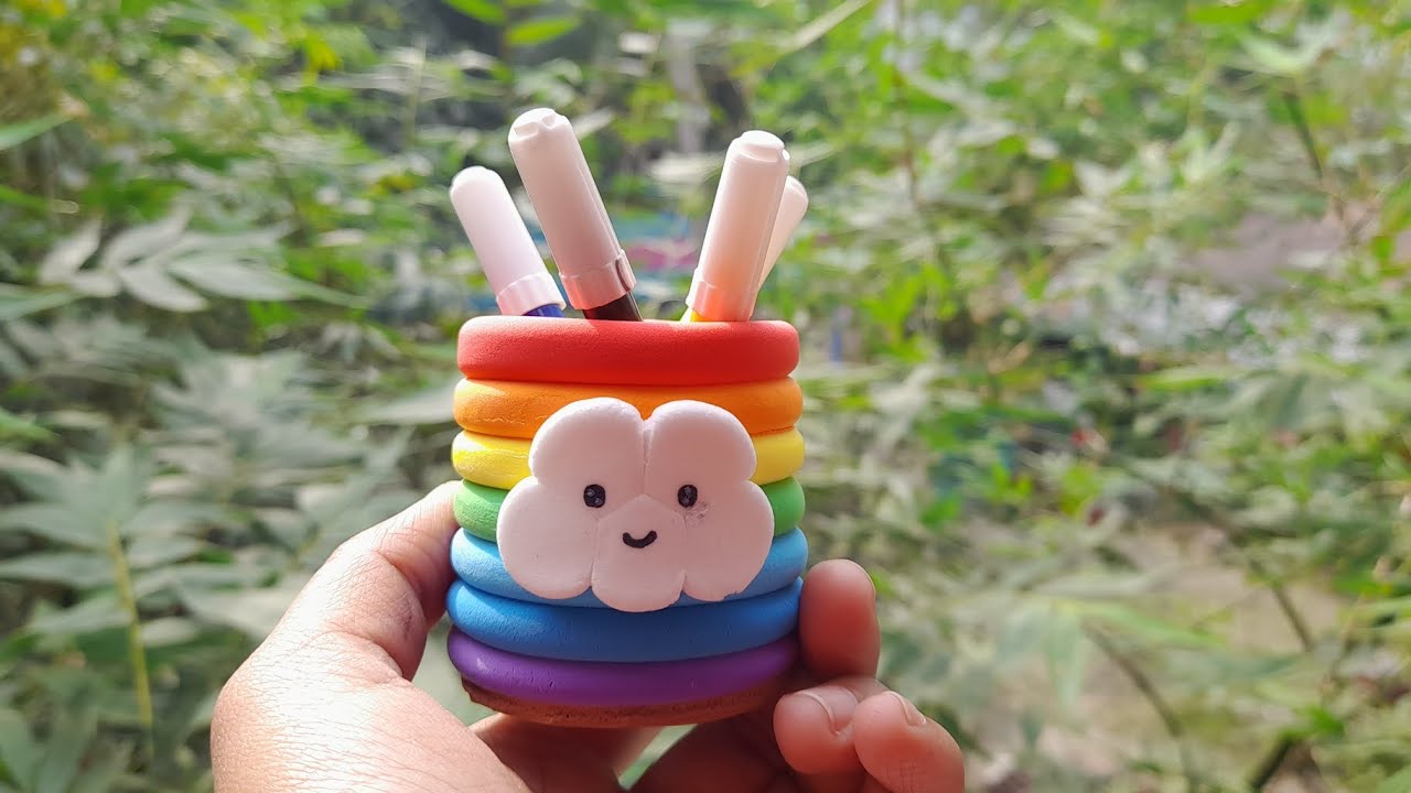 DIY Clay Rainbow Pen Holder 🌈🌈||Cute Pen Holder Idea ☁️🌈🌸 