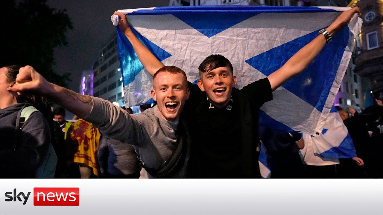 Euro 2020: Fans boo as England fail to score against Scotland during ...