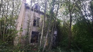 Discovered A Creepy Abandoned Farm House Hidden In The Woods Abandoned Places