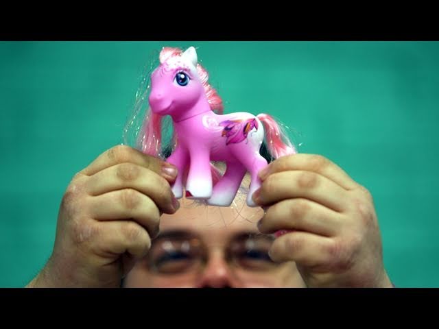 Men Who Love My Little Pony: Is That a Thing? 