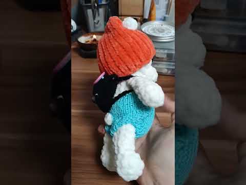 Видео: Мишка с рюкзаком #crochet #игрушкакрючком #мишкакрючком #подарок