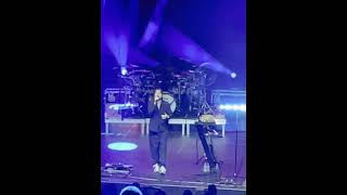 The Midnight & Bonnie McKee - Runaways  (Live at Casino de Paris, Paris)