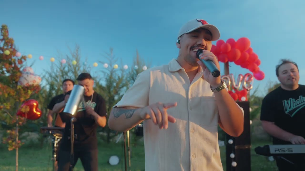 ROMANCE ILEGAL / AMOR DE ADOLESCENTES / ESTOY PENSANDO EN TI - EL PIÑA  (Video Oficial) 14F