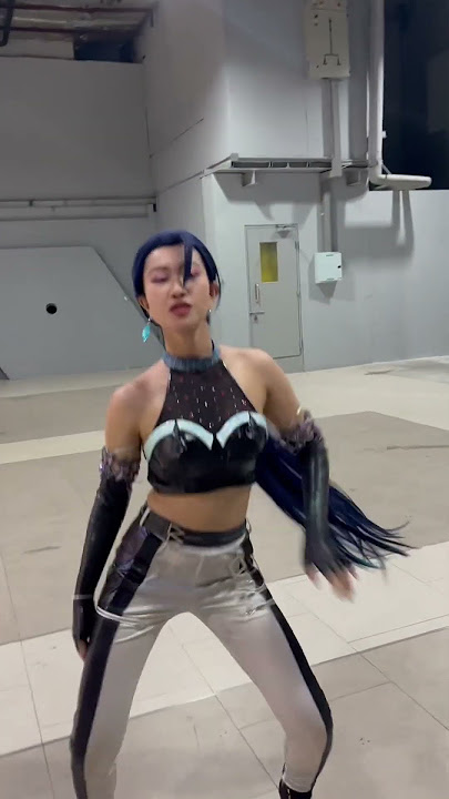 Kaisa cover dance more             #kda #kaisa #kdamore #cosplayer#coverdance