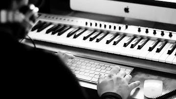 Subbass Online music production tutorials with pro music producers