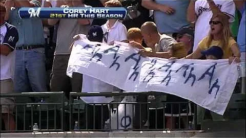 2011/08/28 Hart's two-run homer