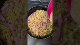 Zapecene makarone sa sunkom Zapecene makarone sa sunkom